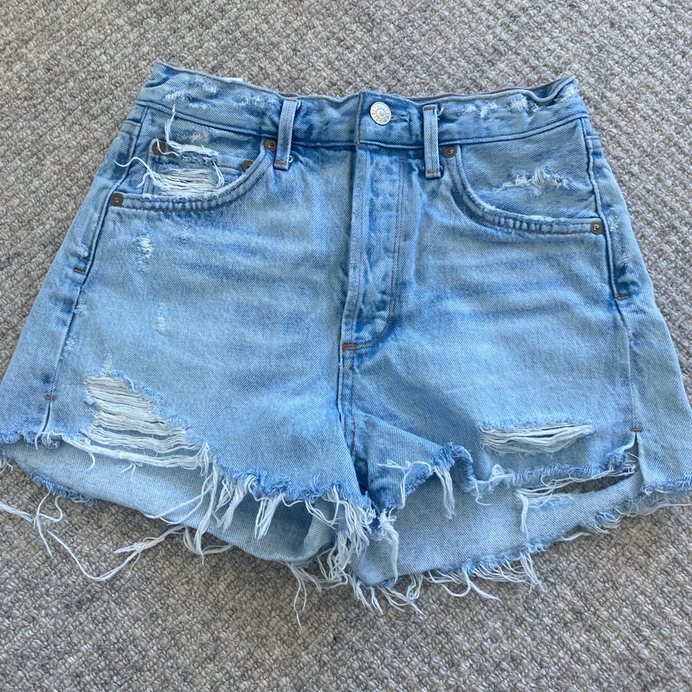 AGolde distressed cutoff shorts
